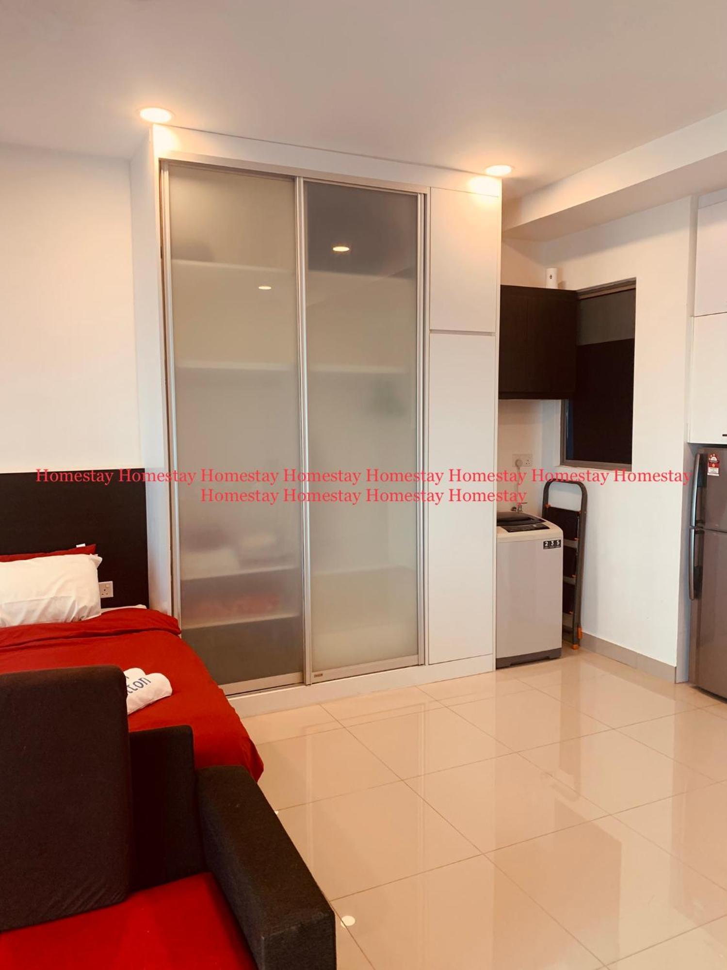 Cybersquare Soho Apartment