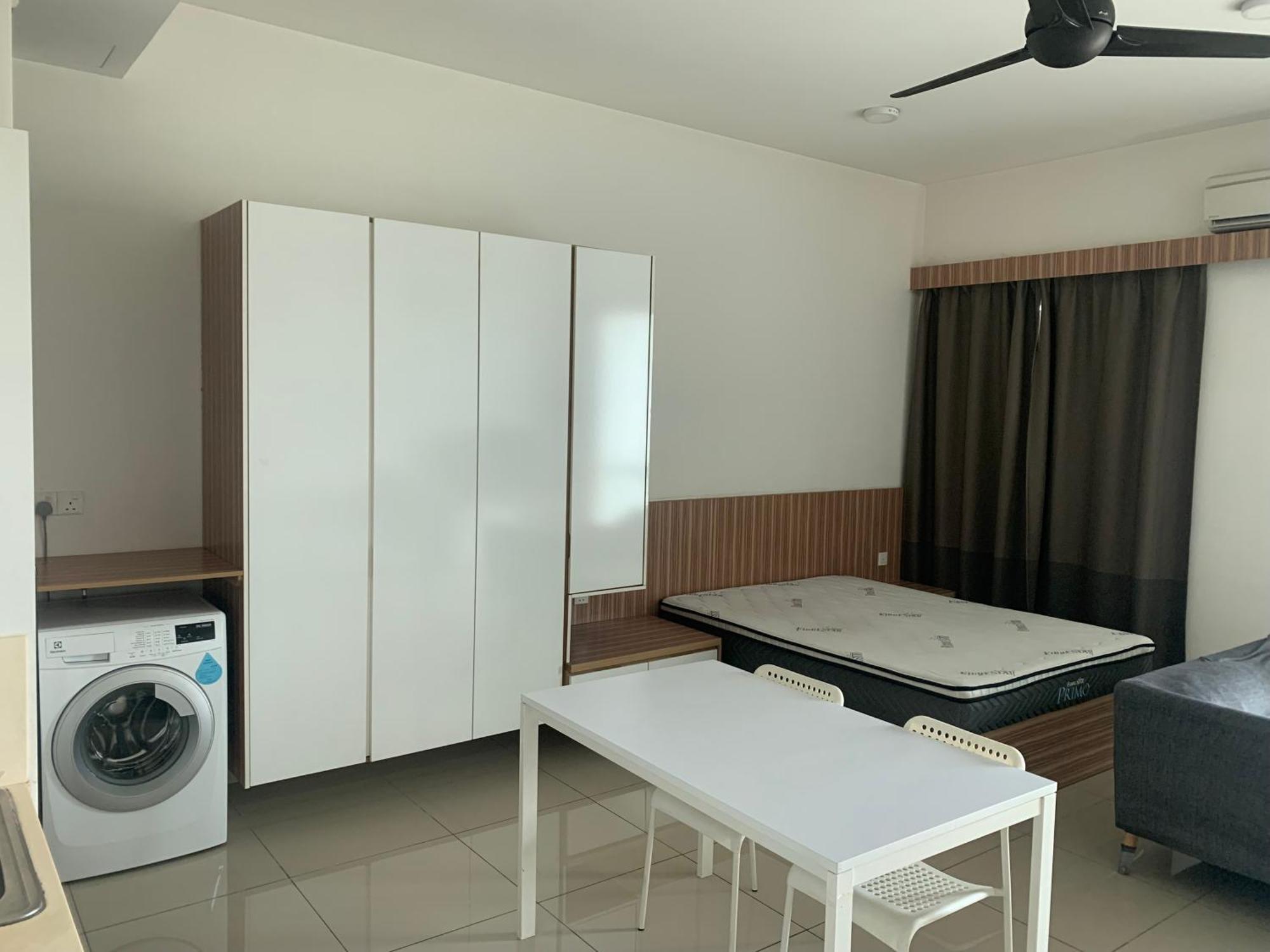 Cybersquare Soho Apartment *